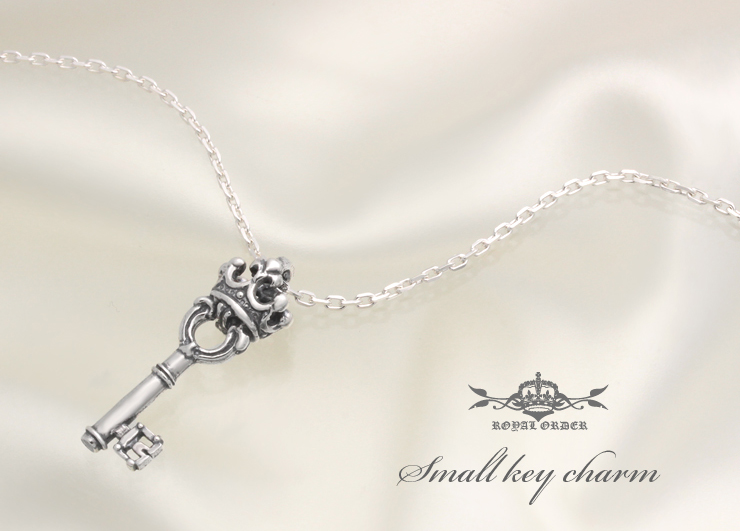 ロイヤルオーダー Josefine Key Tiny C Chain-